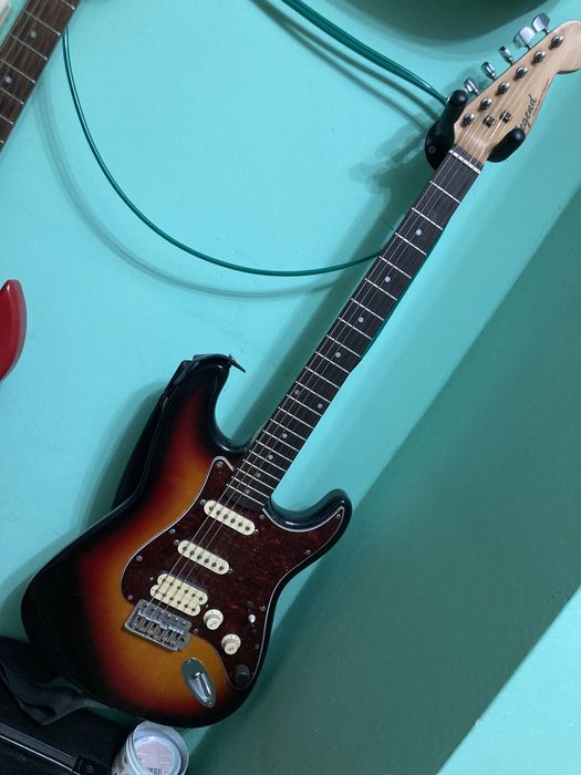 Gitara elektryczna a’la Fender Stratocaster