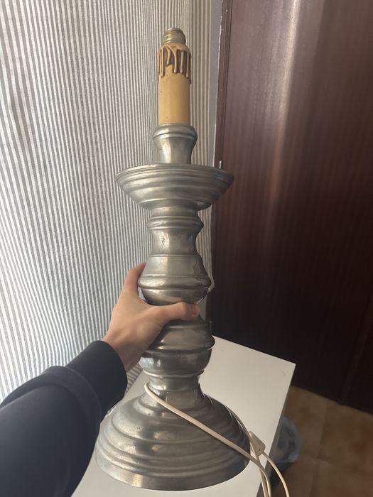 Base de candeeiro de estanho