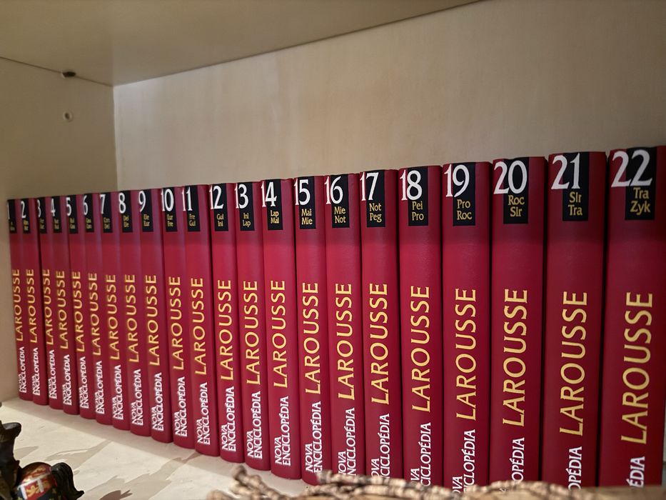 Nova Enciclopedia larousse