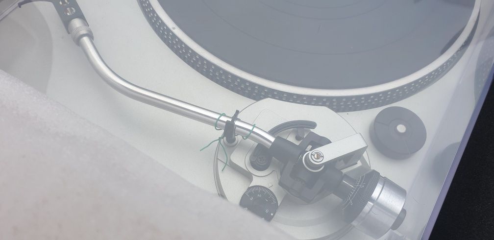 Gramofon technics sl d202