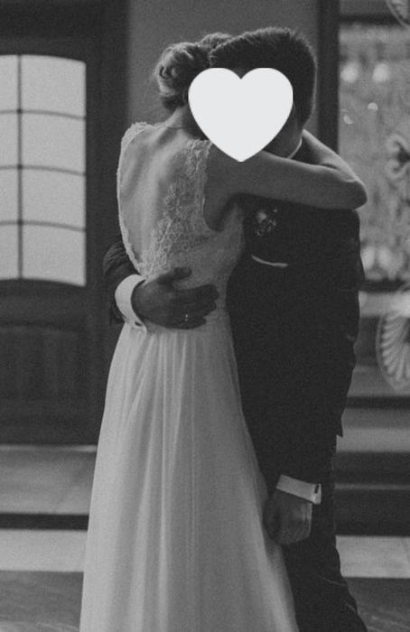 Suknia ślubna muślinowa z koronką