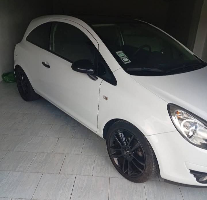 1 Dono Opel Corsa 1.4 16v Black Edition