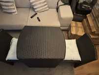 Mesa de exterior com duas cadeiras