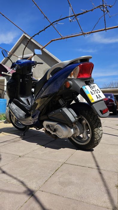 Максіскутер Kymco 150 4т водянка( не Китай)
