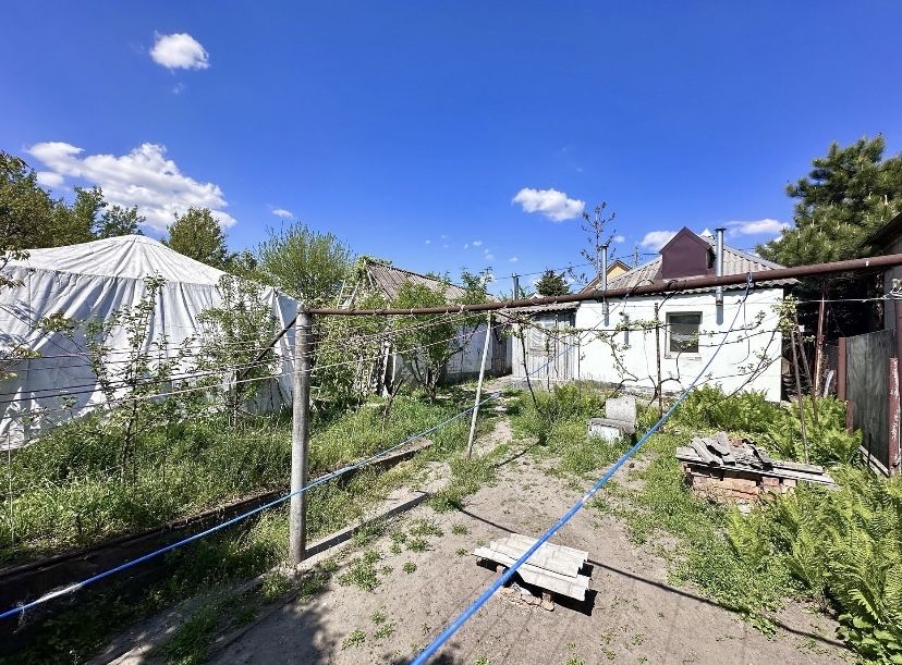 Продам отдельный дом по ул Луговской с участком 5 соток