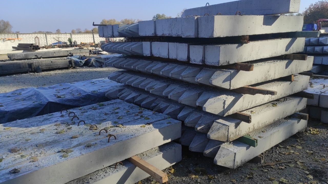 Продам з/б сваї оптом від виробника