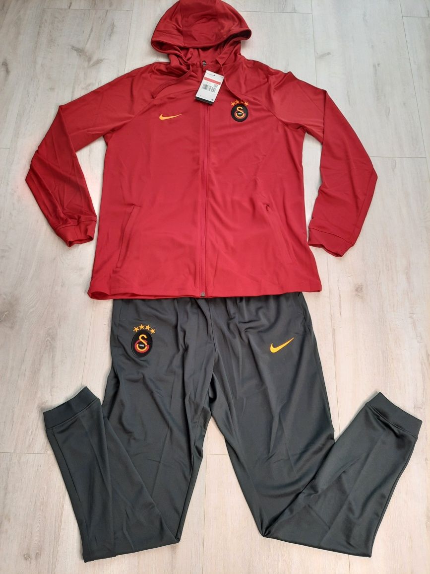 Оригінальний чоловічий спортивний костюм NIKE DRI-FIT GALATASARAY STRI