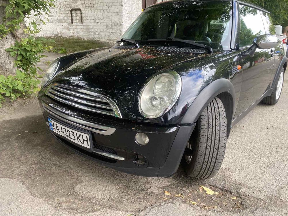 Продам Mini One 2005