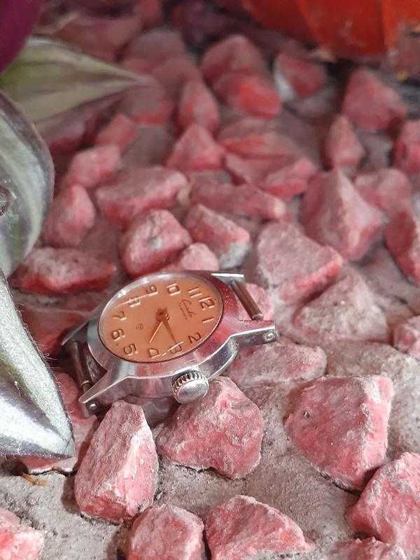 1960-е! Часы Слава СССР женские миниатюрные (1 см) 17 камней винтаж
