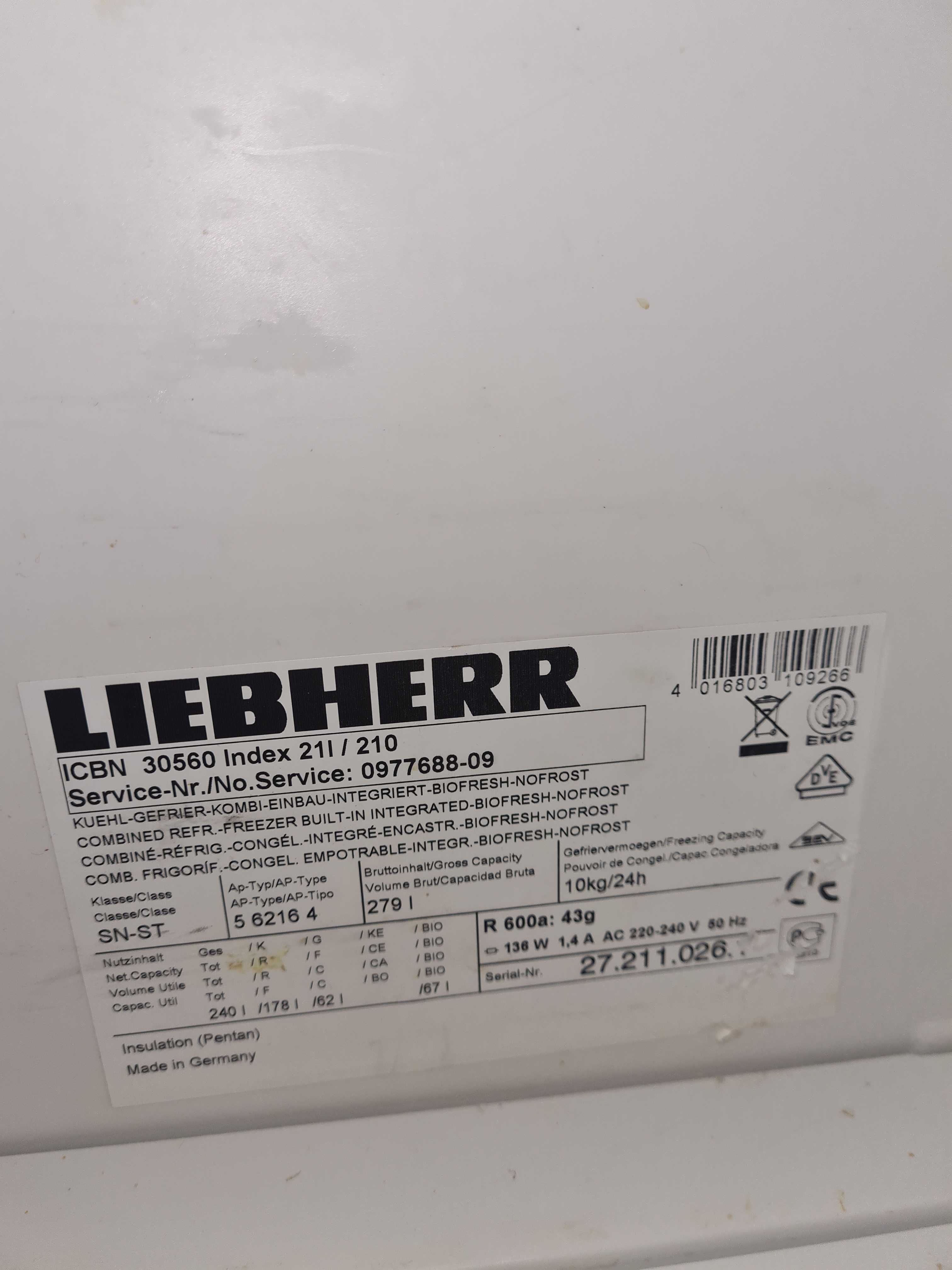 Холодильник LIEBHERR, встроенный