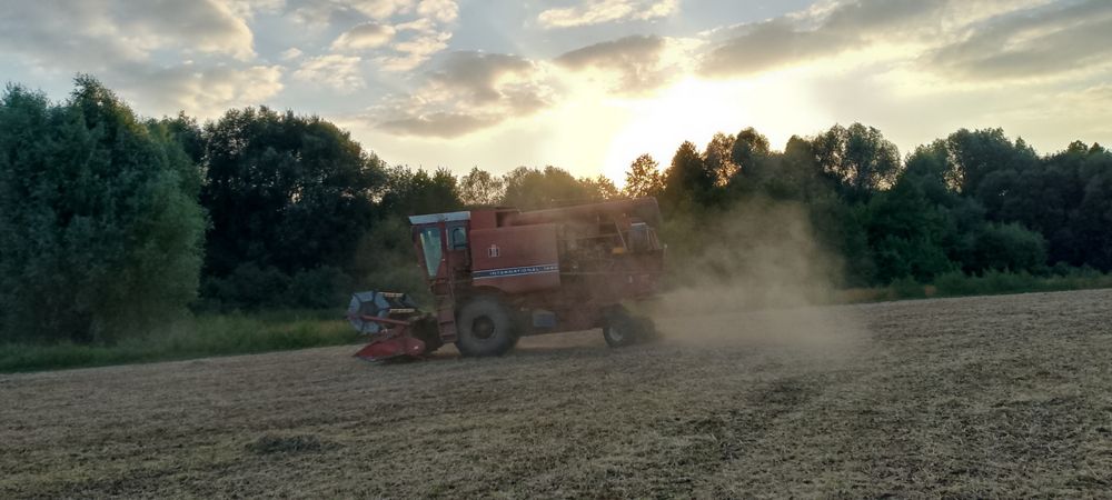 Продам комбайн case 1440