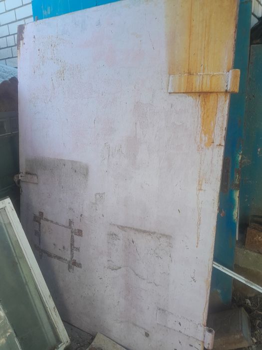 Продам ворота гаражні б/у