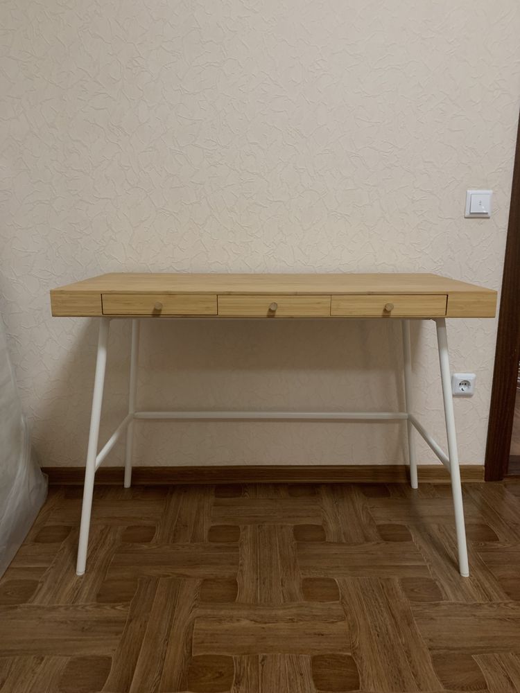 Стіл письмовий IKEA LILLASEN