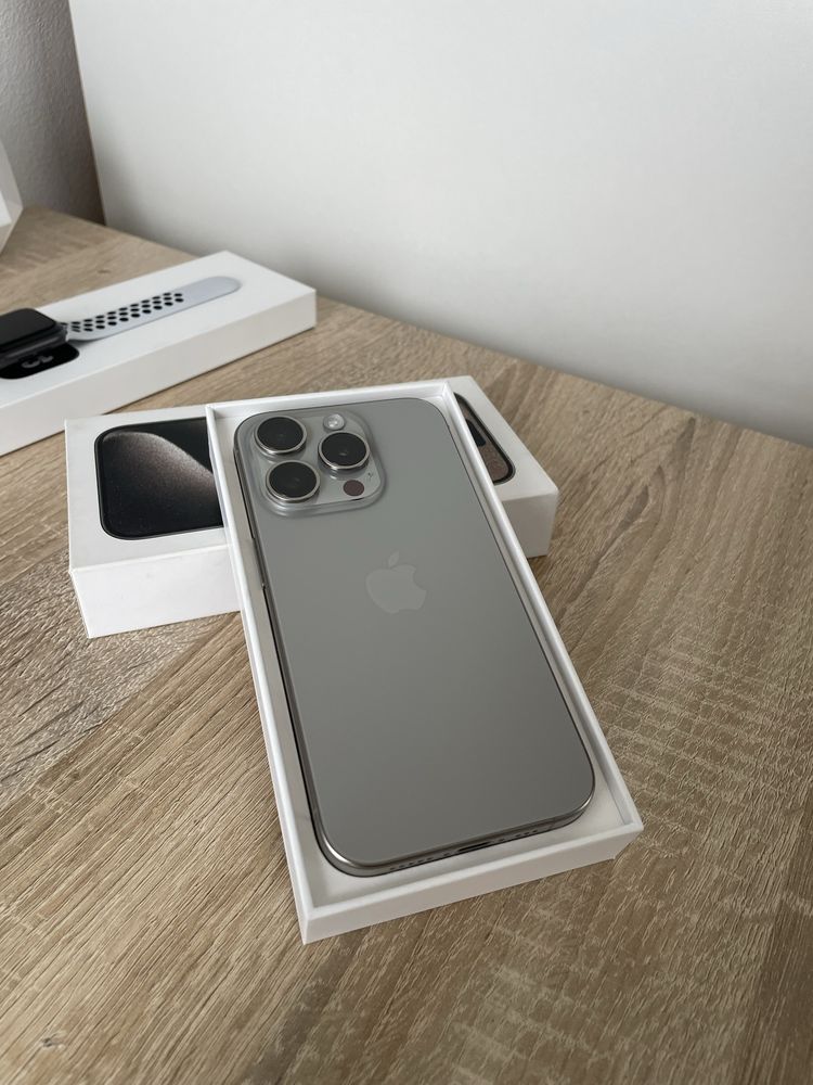 Iphone 15 pro Natural Titanum 256Gb Stan Perfekcyjny Na Gwarancji