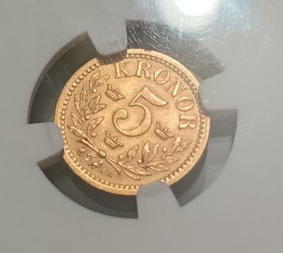 5 крон 1901, Швеция, слаб MS65, золото, в коллекцию!