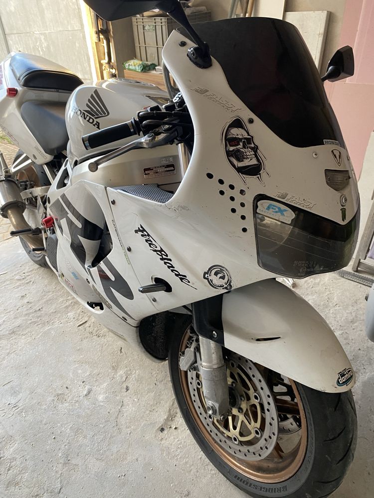 Sprzedam CBR900rr