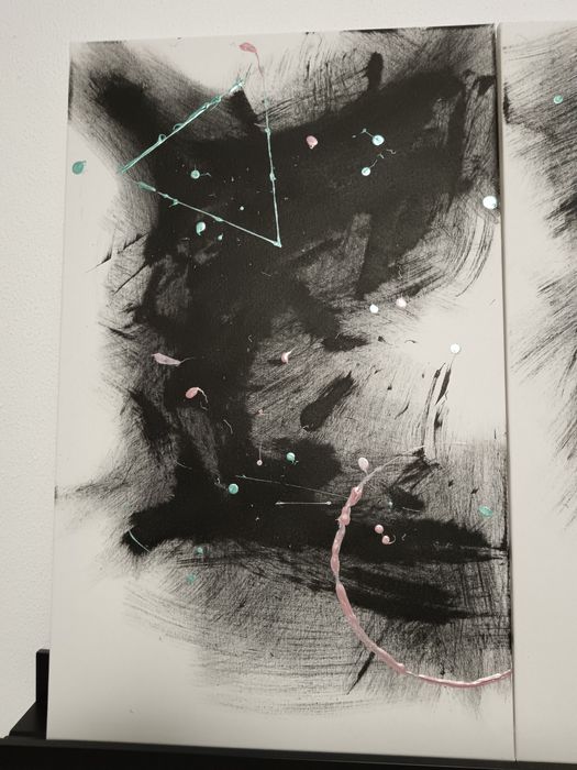 Dois quadros de arte moderna