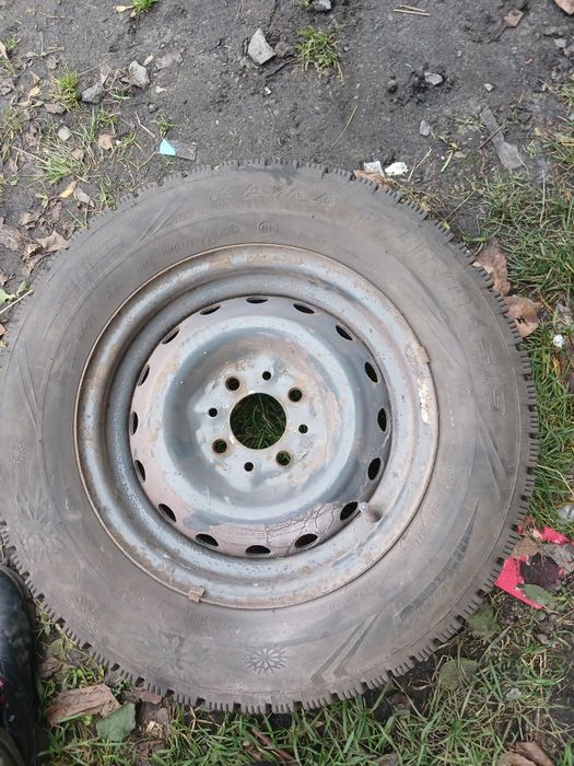 Продам резину в хорошем состоянии