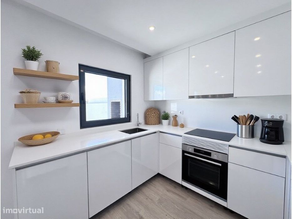 T2+1 a estrear junto à praia de Almograve