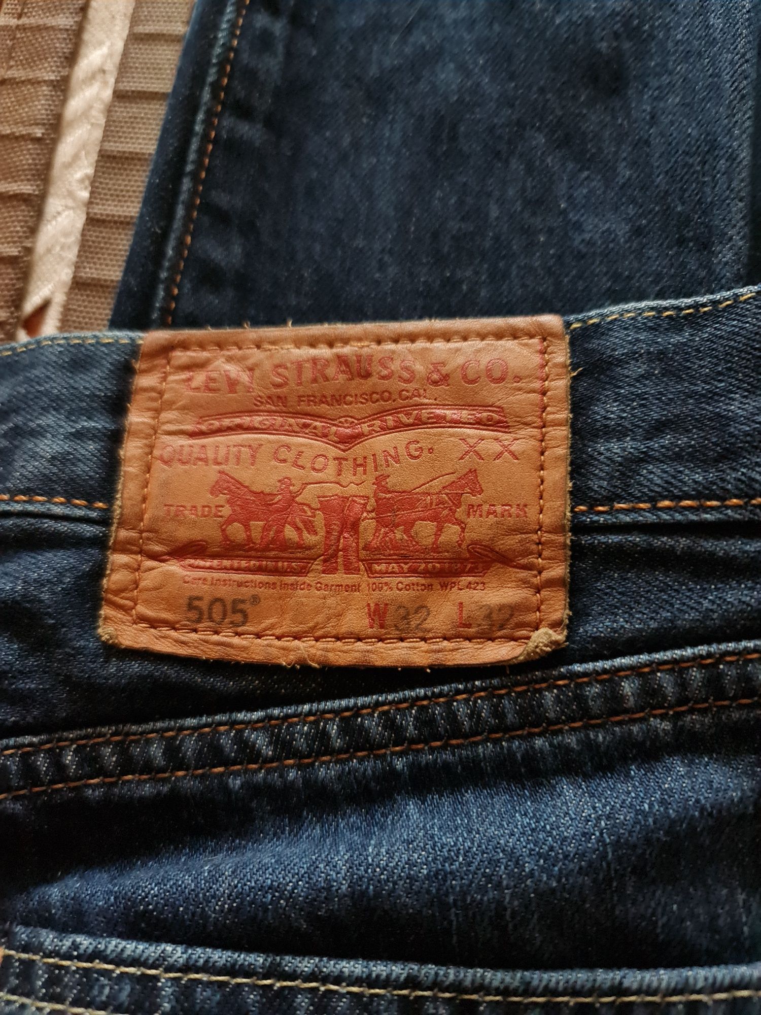 Levis 505 spodnie jeansowe W32