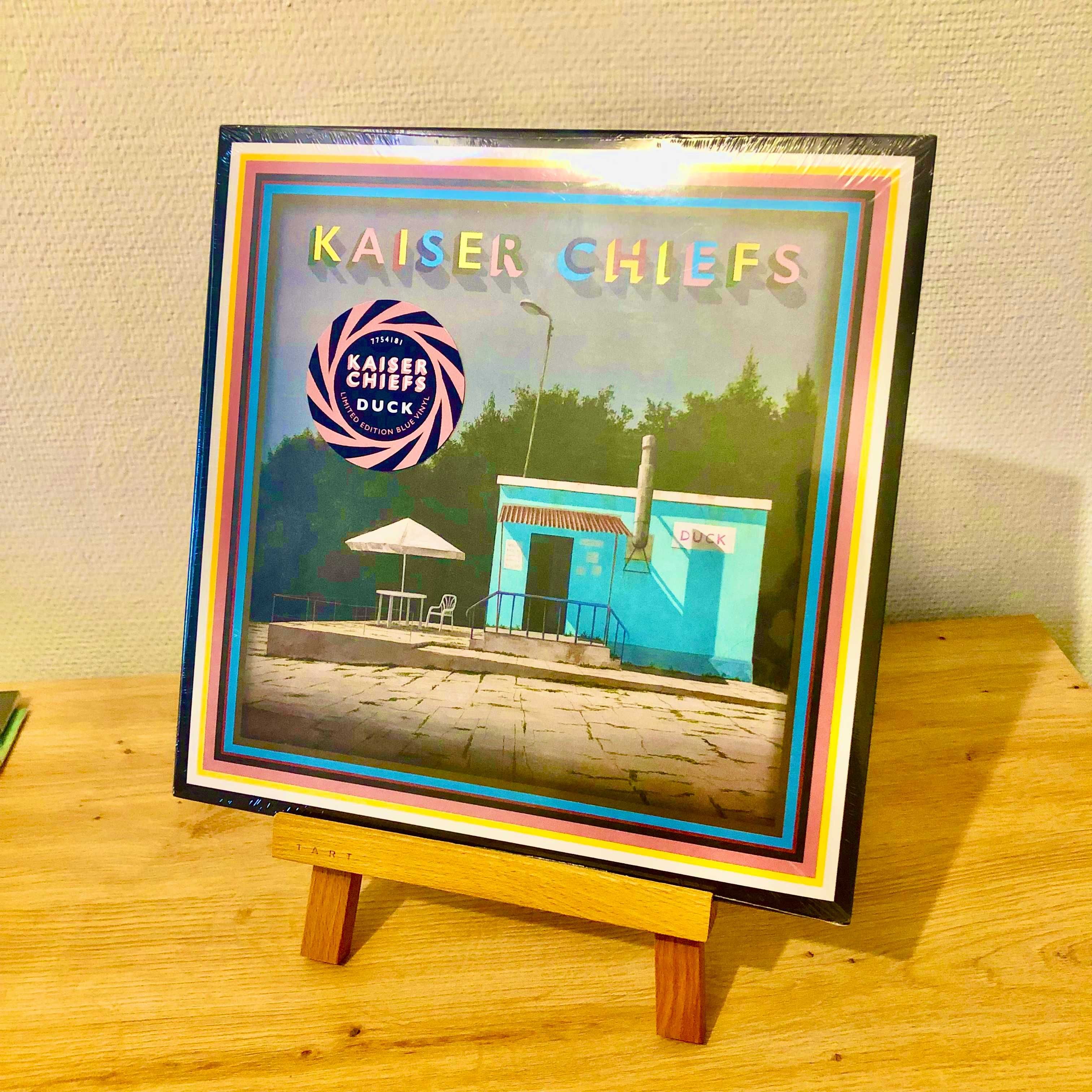 Кольорові вінілові платівки: Kaiser Chiefs, Foo Fighters