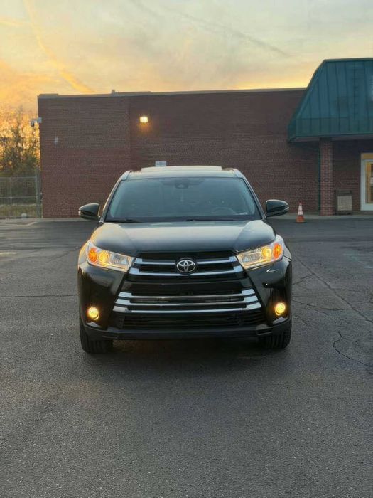 Toyota Highlander XLE      2019