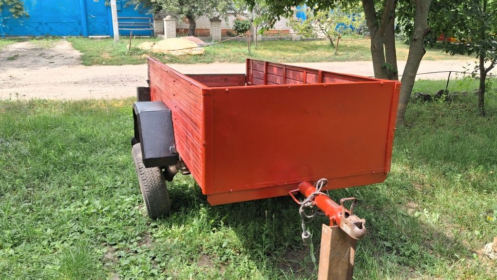 Універсальний прицеп