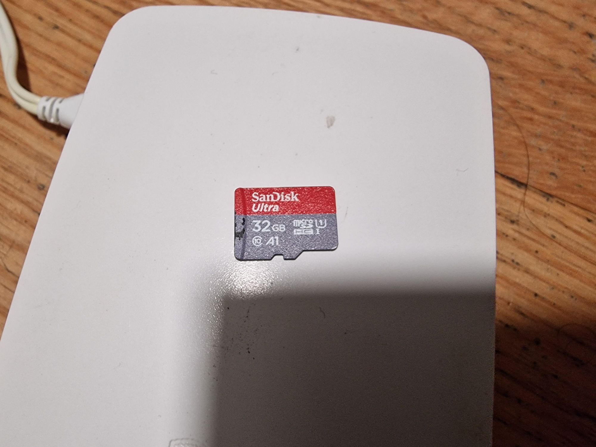 Título: Raspberry Pi 3 Model B+ com cartão 32GB