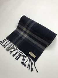 Burberry cashemere scarf