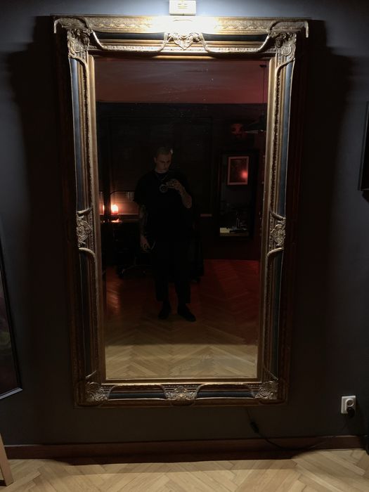 Duże, wysokie, stare lustro. Antyk, barok, zdobione.