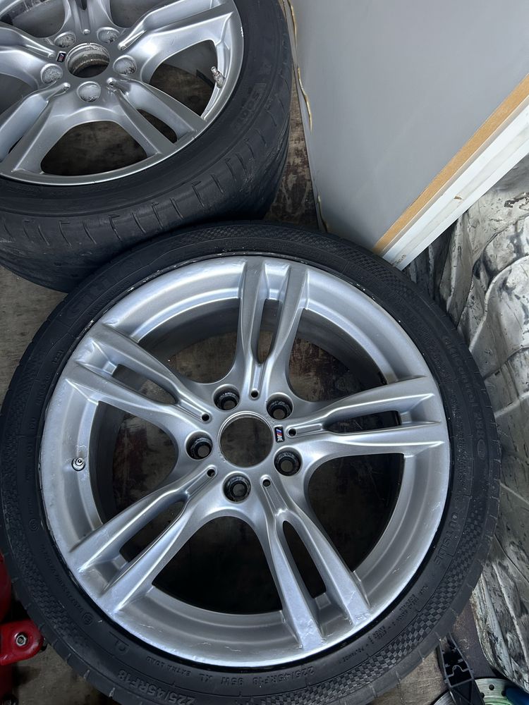 Kola f30 M-Pakiet styling 400 2 szerokosci 8j 8.5j