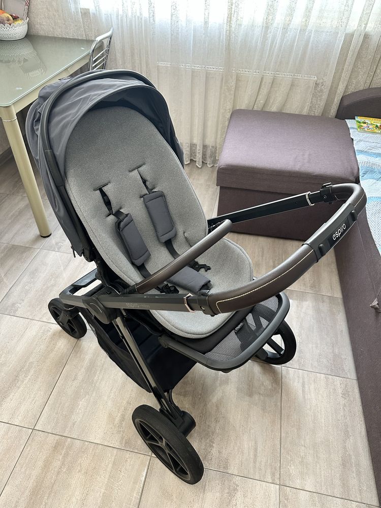 Продам коляску Eapiro Miloo + автокресло Cybex Aton B2 i-Size(2500)