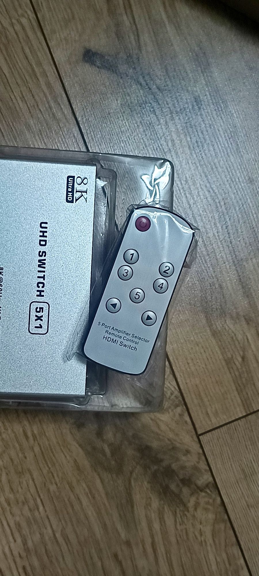 Przełącznik HDMI 8K rozdzielacz HDMI 5x1 Stich plus pilot
