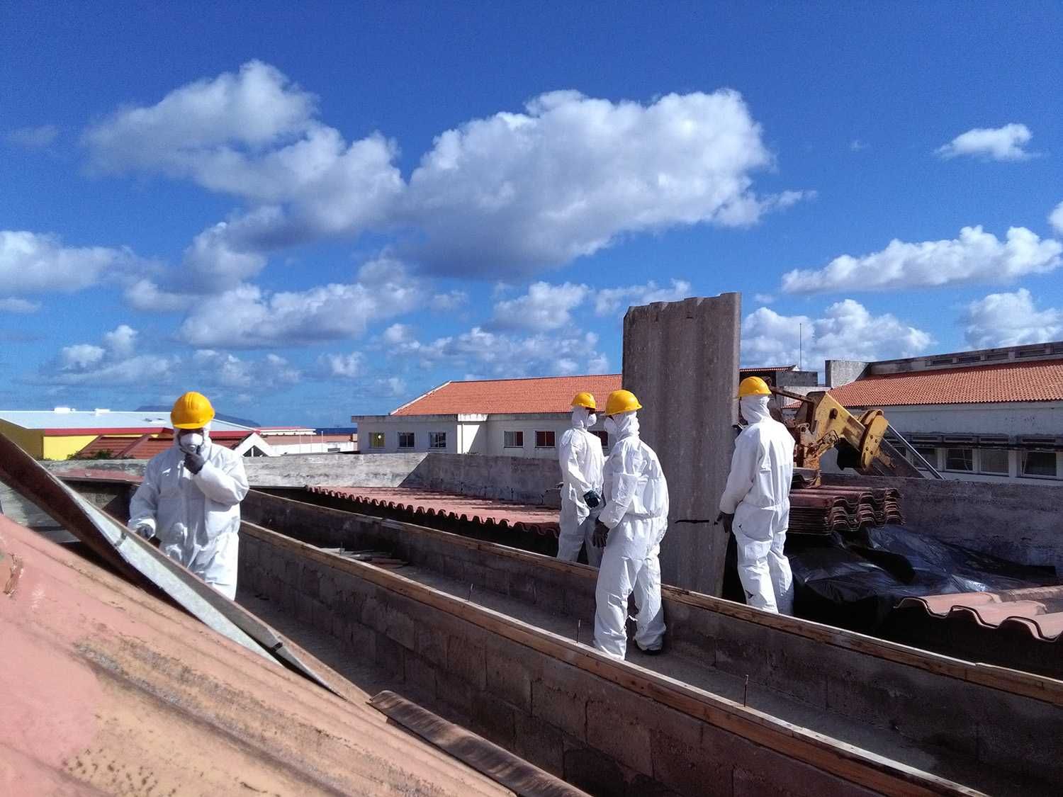 Aterros -  Desaterros -  Remoção Amianto -  Construção Pavilhões -