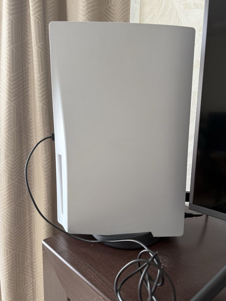Sony PlayStation 5 Bluray Edition + 2 геймпада