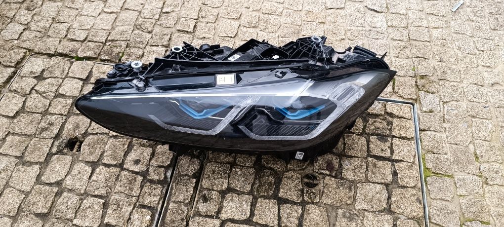 Farol Esquerdo BMW G22 Led Laser