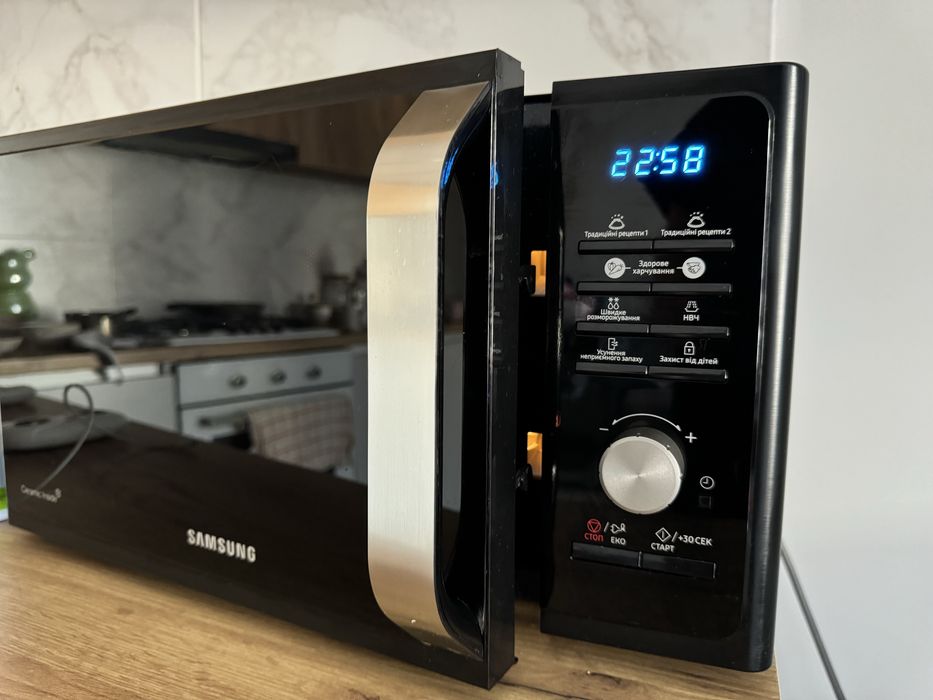 Мікрохвильова піч Samsung MS23F301TFK ( 800Вт, 23л,