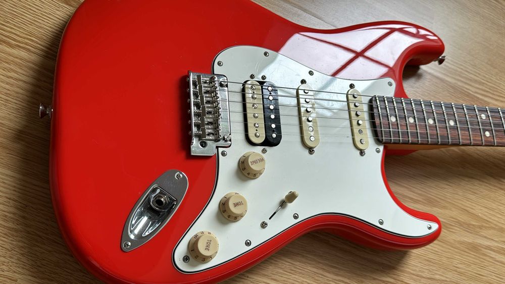 Продам Fender Player 2 Stratocaster HSS Coral Red, Seymour Duncan