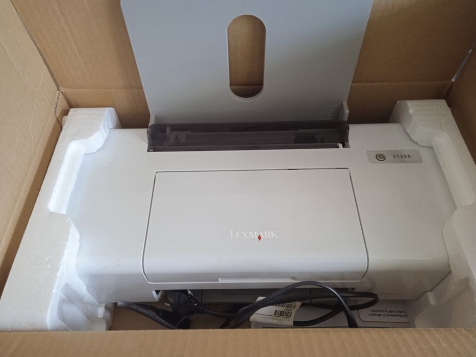 Цветной принтер Lexmark Z1300