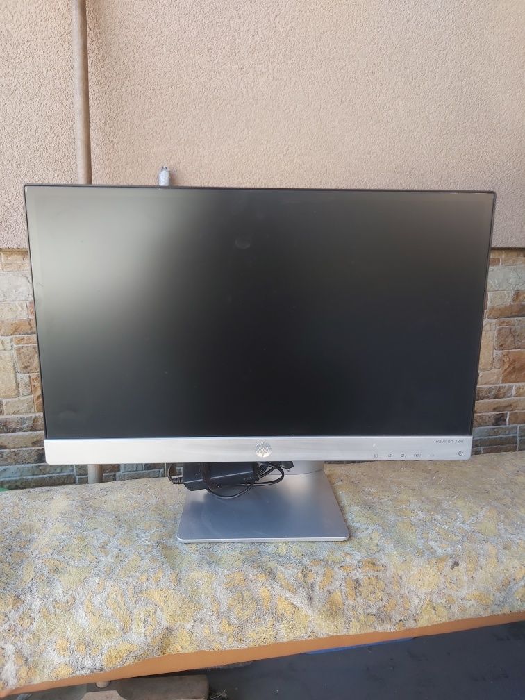 Monitor led hp 22 cale