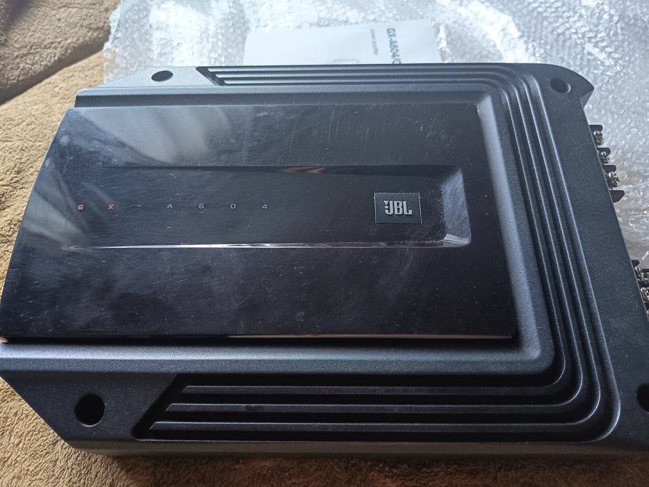 Wzmacniacz samochodowy JBLGX-A604