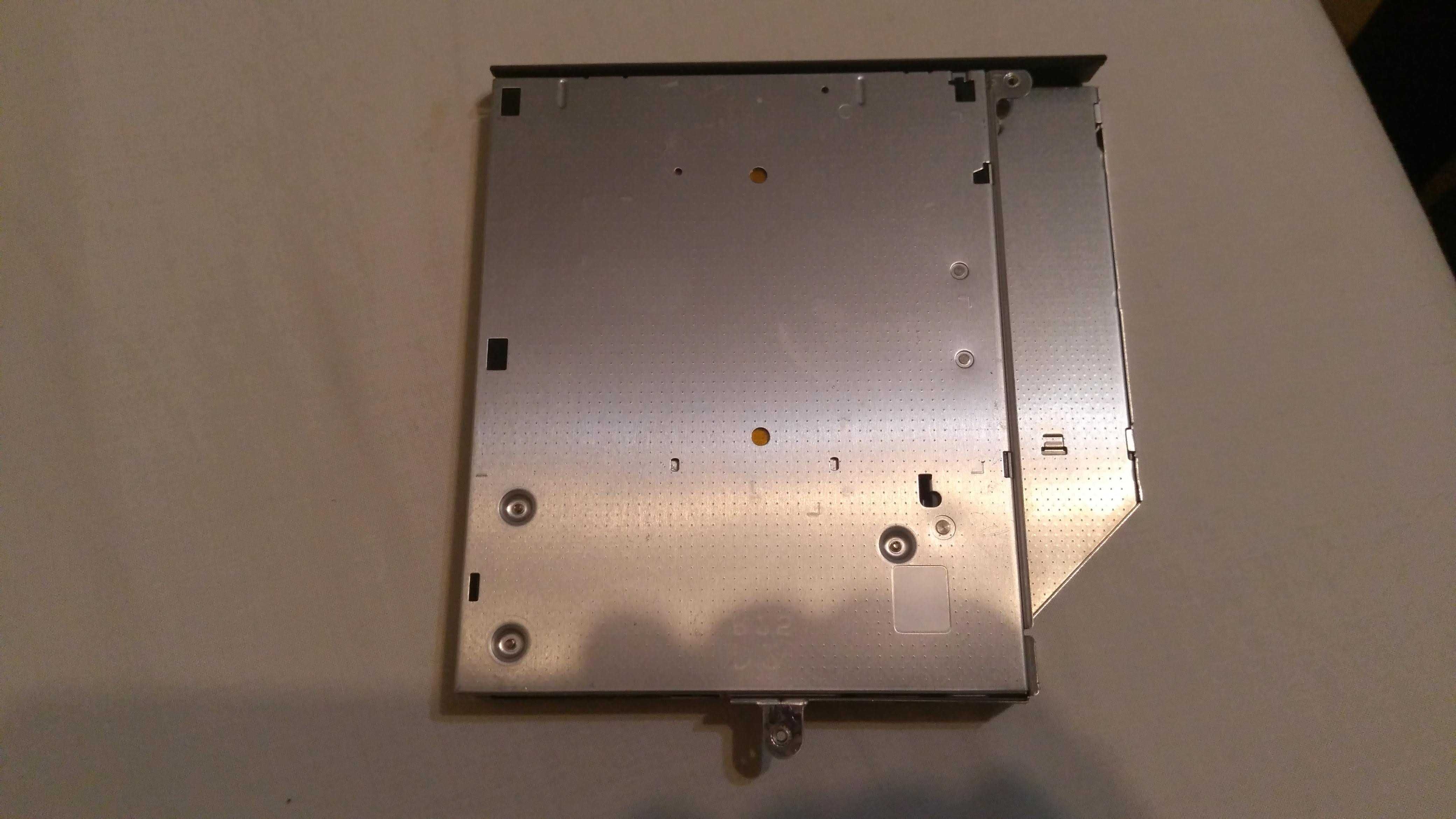Wewnętrzny napęd DVD RW SD-R6372, Toshiba