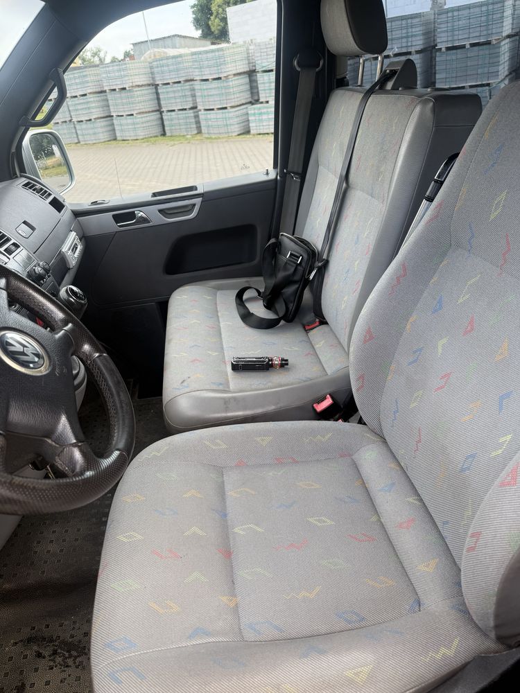VW transproter t5 2.5TDI 9-osobowy 342tys Km !