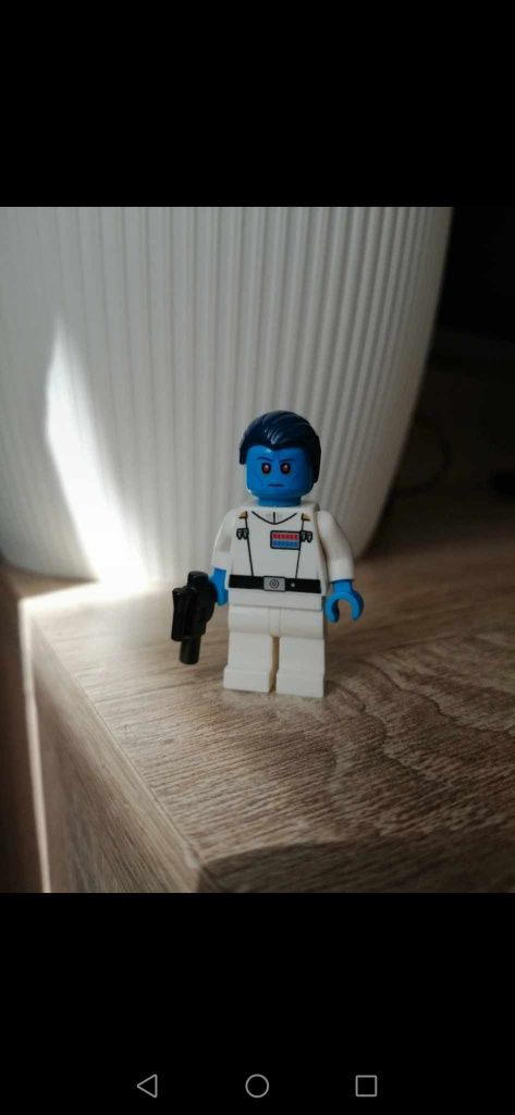 Lego Admiral Thrawn