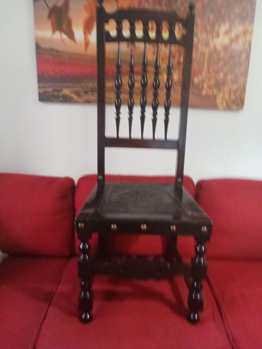 Conjunto de 6 cadeiras,em madeira,pintadas com Bumdex/esmalte-incolôr