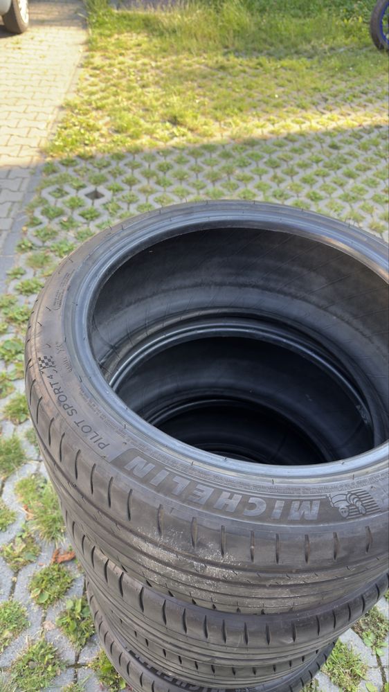 245/40/19 michelin pilot sport 4 2021r