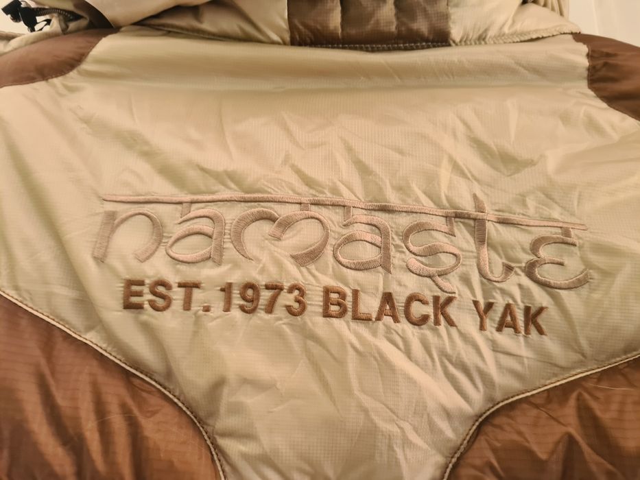 Black yak  kurtka puchowa