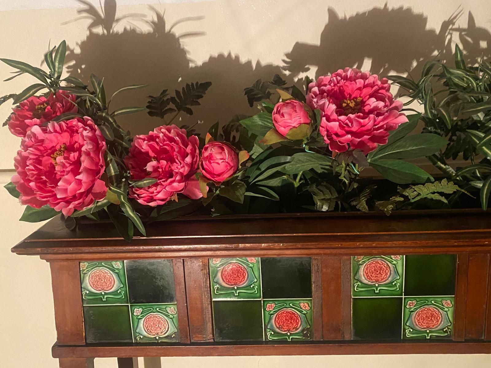 Mesa de suporte para flores antiga- entrada