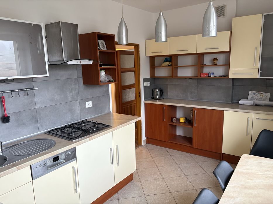 Niezależne piętro domu, 7km od Krakowa, duży ogród.