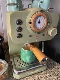 IKOHS THERA RETRO MATT Máquina de café expresso com acabamento mate